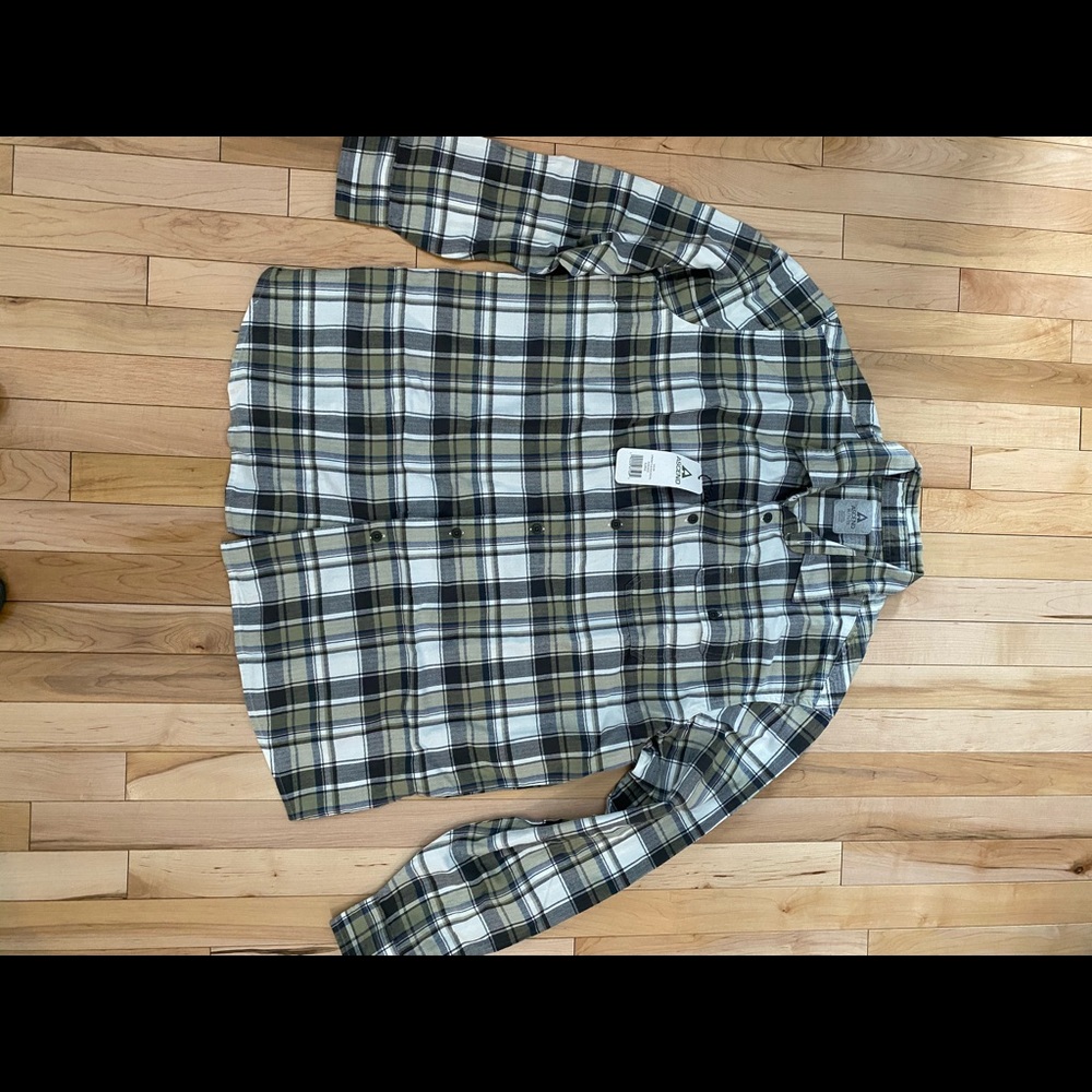 Men’s Cotton Button Up BNWT